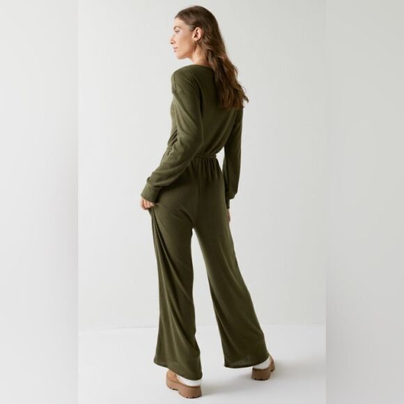 Francescas Miami Christina Button Front Rib-Knit Jumpsuit Olive Green M NWT - Picture 2 of 12
